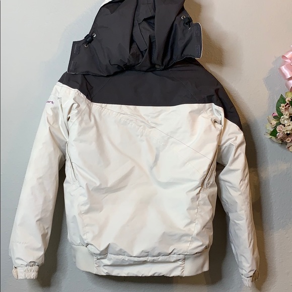 Women’s Columbia Convert Omni-Tech Board Jacket - Picture 8 of 8